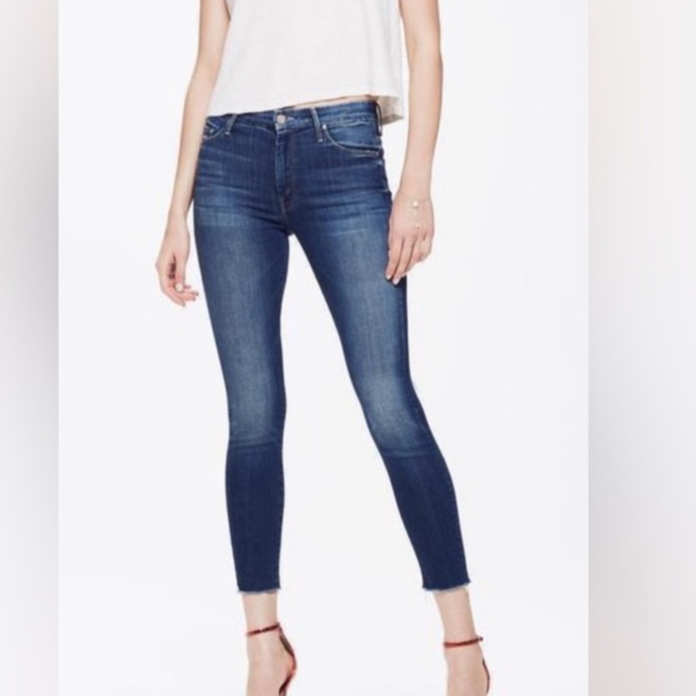 MOTHER HIGH WAISTED LOOKER ANKLE FRAY JEANS 28
